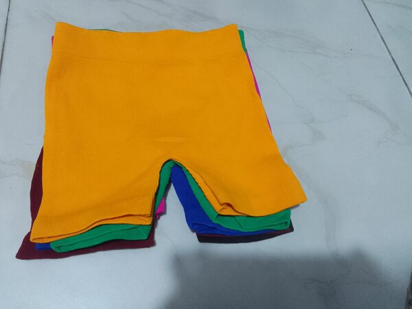 Shorts colorés polyvalents