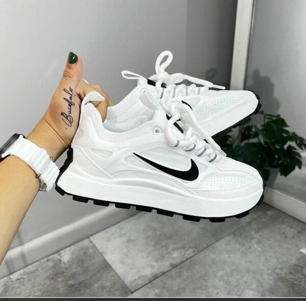 Baskets blanches Nike