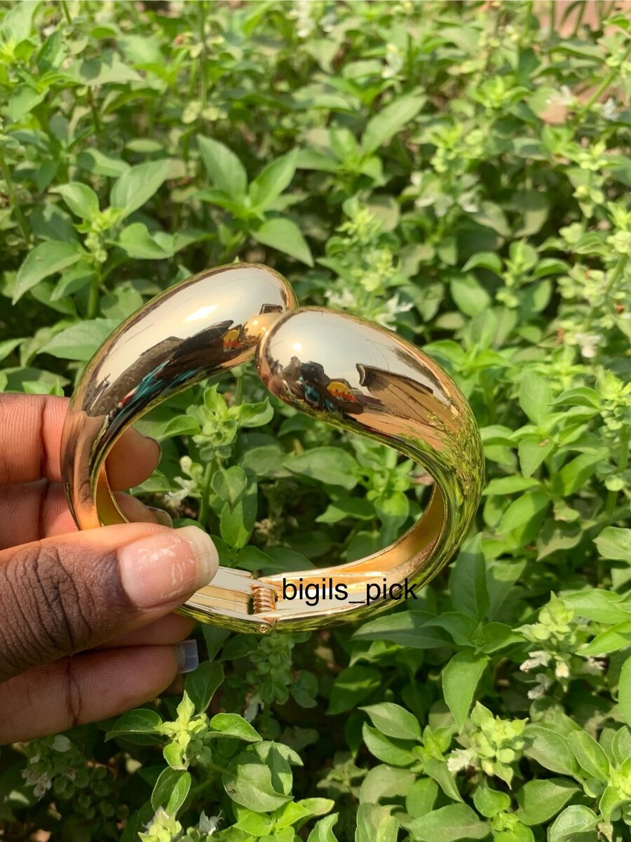 Vintage bangles (silver & gold)