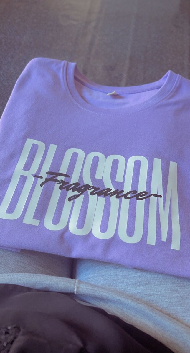 T-shirt printing. Customized