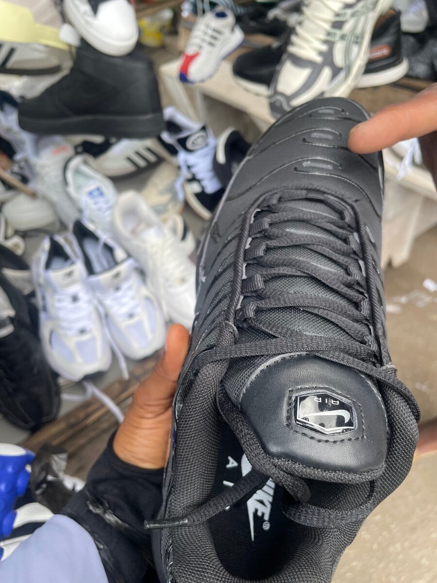 Men's Black Sport Sneakers