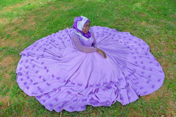 Robe longue violette élégante