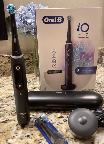 Brosse à dents électrique Oral-B iO Series 7