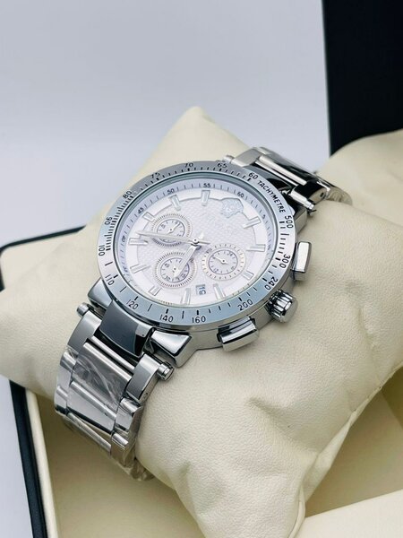 Montre chronographe élégante