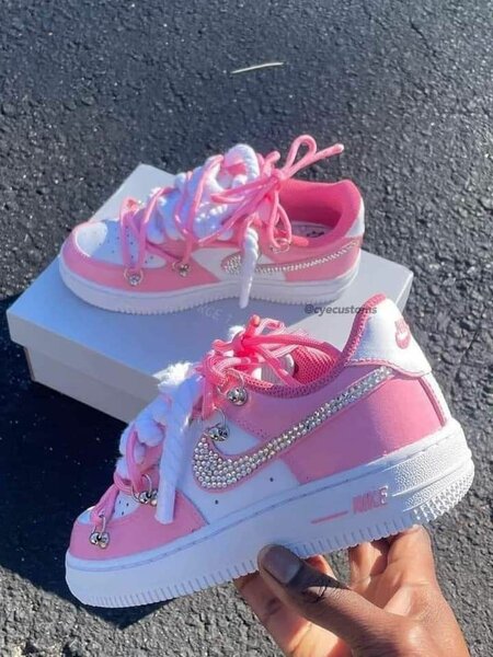 Chaussures Nike Air Force 1 rose