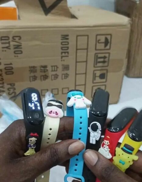 Montres LED Enfant Colorées