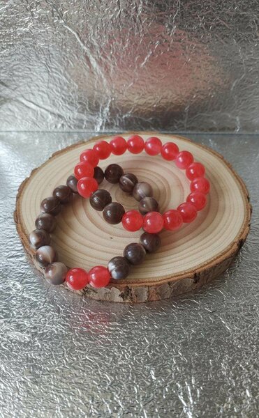 Bracelet en perles rouges et marron