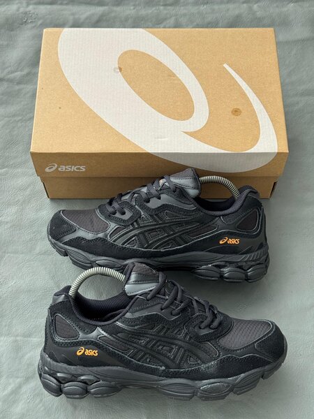 ASICS Baskets Noires Homme