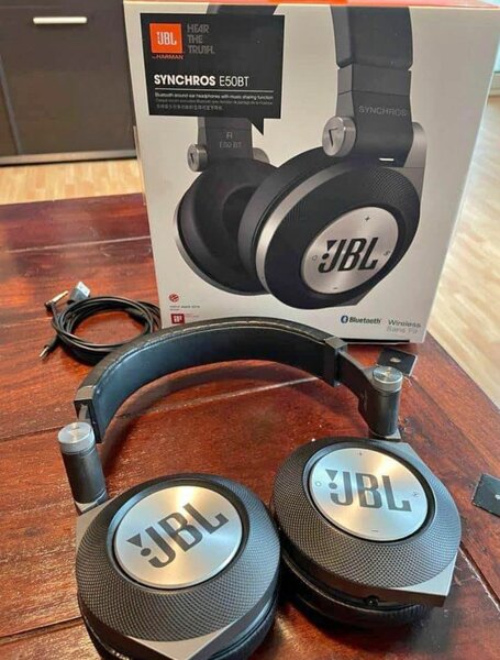 Pure basse JBL casque bluetoot