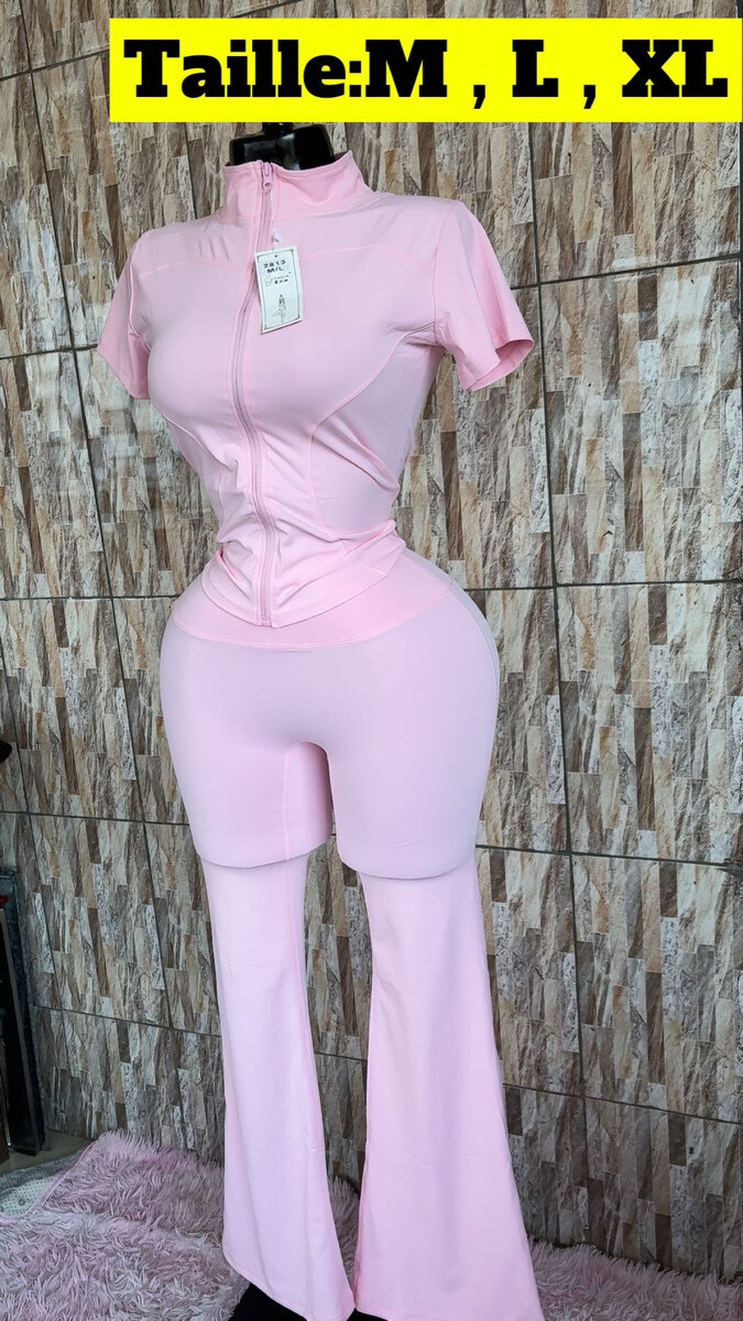 Ensemble sport femme élégant