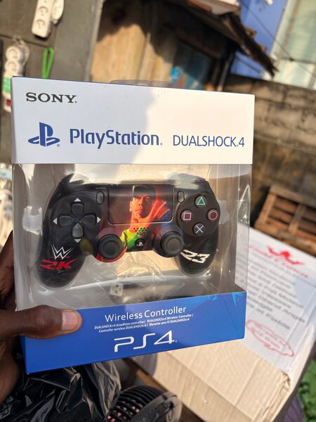 Manette Sony PS4 DualShock 4