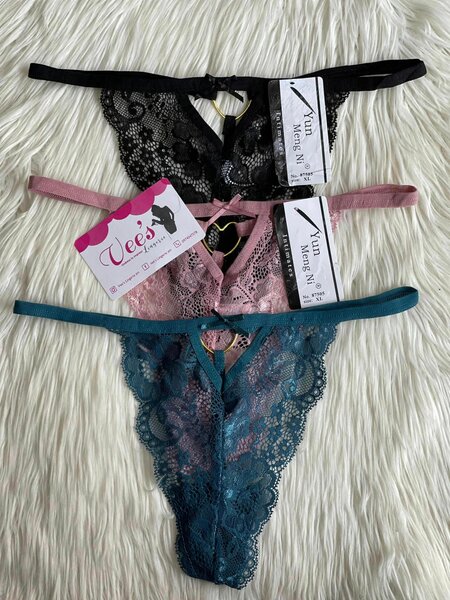 Strings et culottes pour femmes