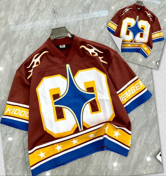 Maillot de sport coloré