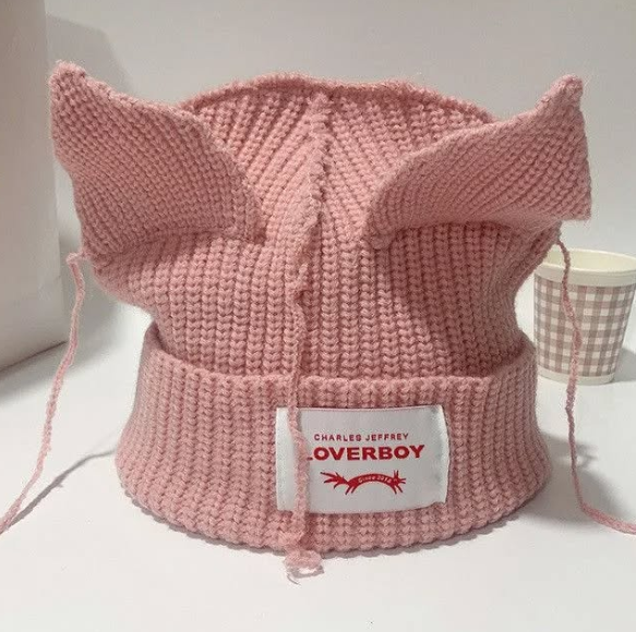 Шапочки loverboy😍