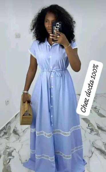 Robe Maxi Boutonnée Élégante