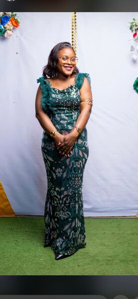 Robe verte élégante pour femme