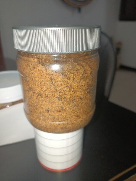 poudre de poisson sec