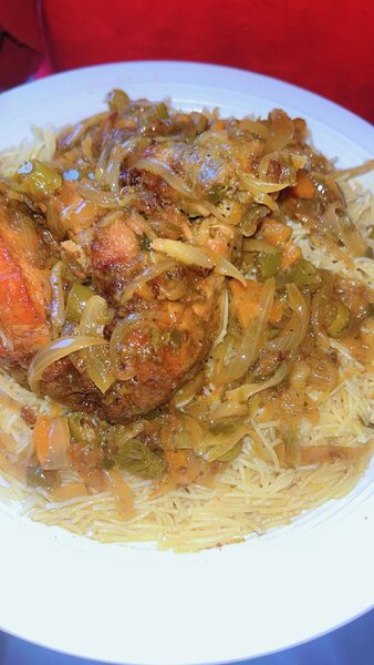 Plat de Poulet Épicé vermicell