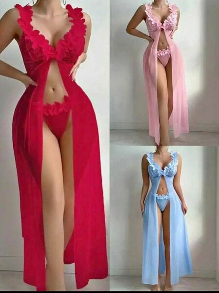 Ensemble lingerie sexy avec robe de nuit