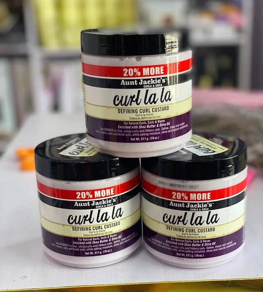 Auntie Jackies curl la la