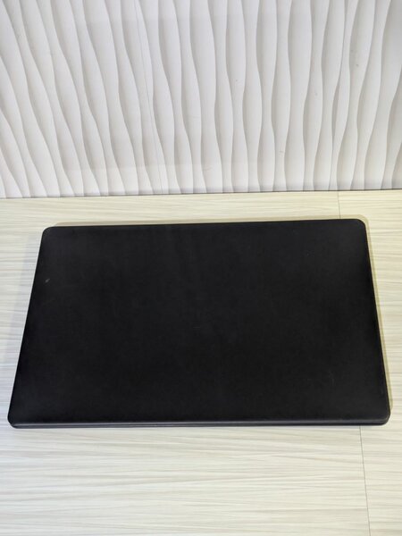 Ordinateur portable moderne 15 pouces