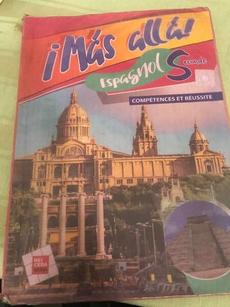 Livre d'espagnol Más Allá