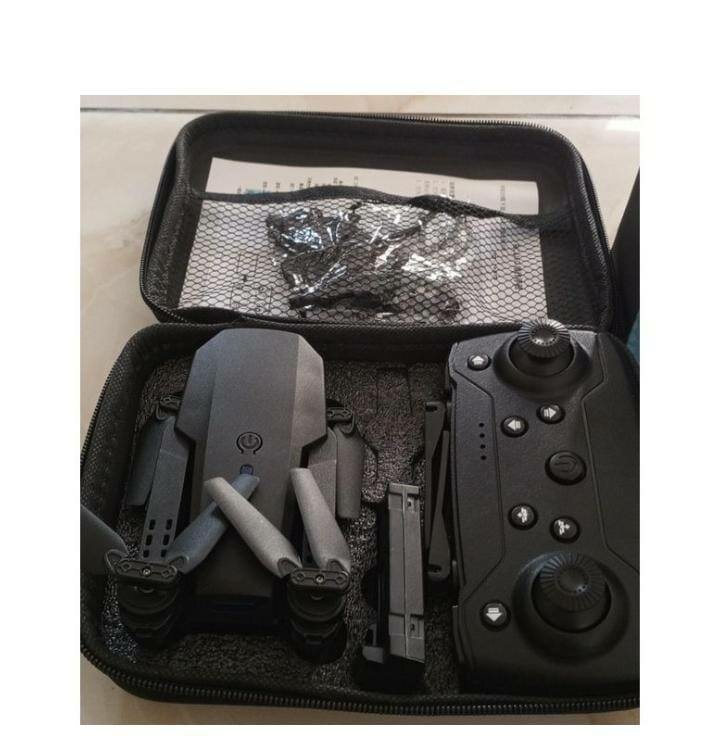 Drone E88 avec caméra HD et télécommande