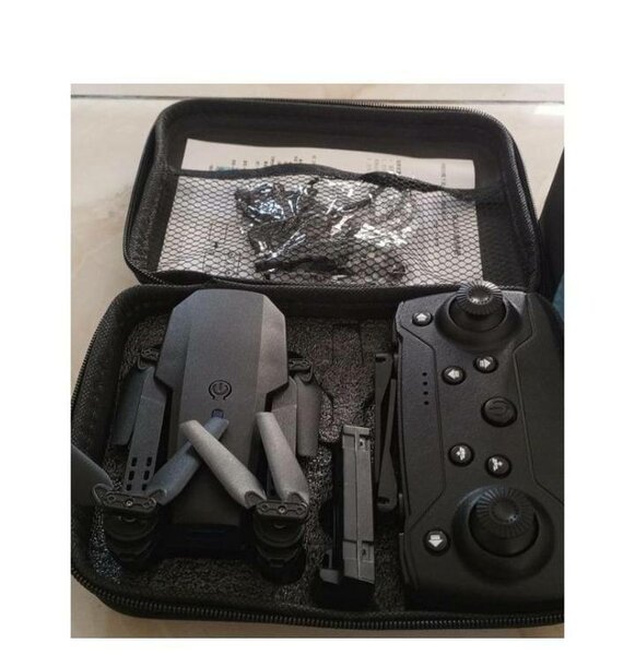 Drone E88 avec caméra HD et télécommande