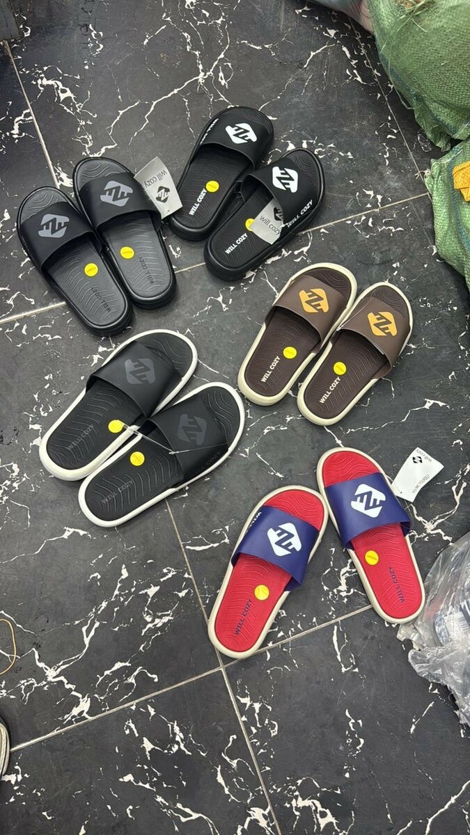 Tongs confortables pour homme