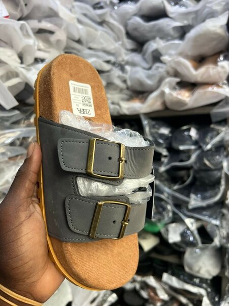 Sandales en cuir avec boucles