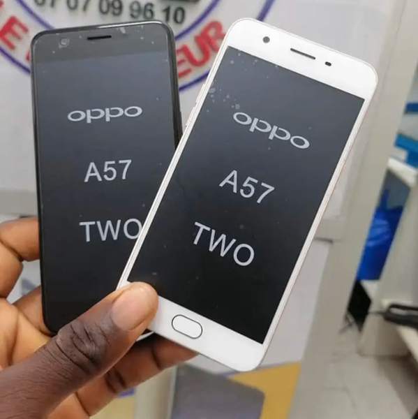 OPPO A57 CASI NEUF(64GB) 2SIM