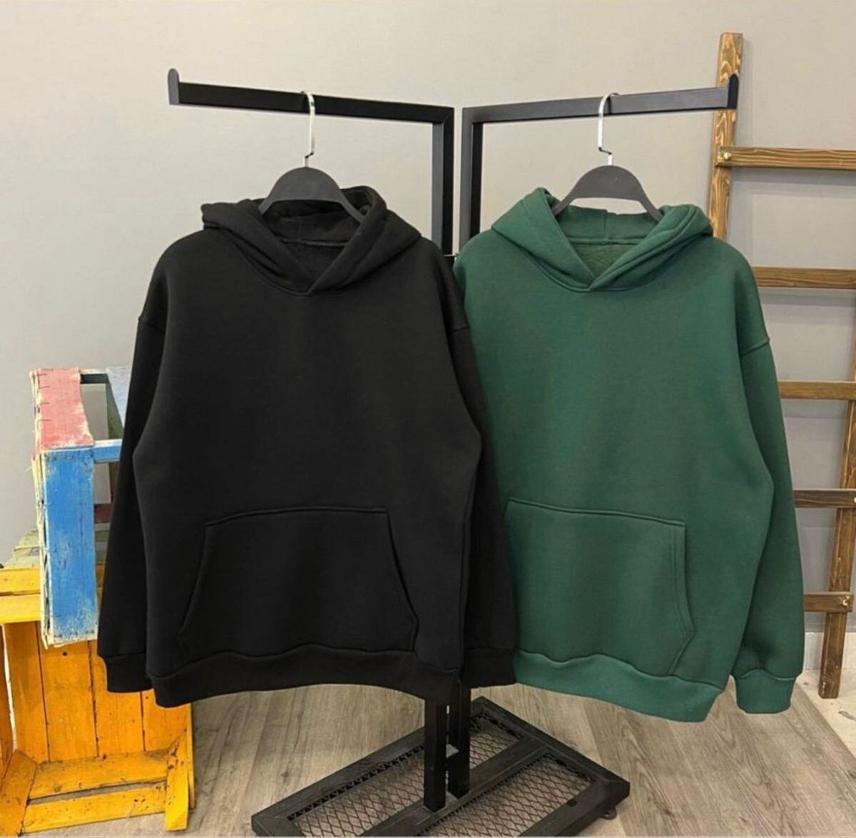 Sweat-shirt à capuche unisexe