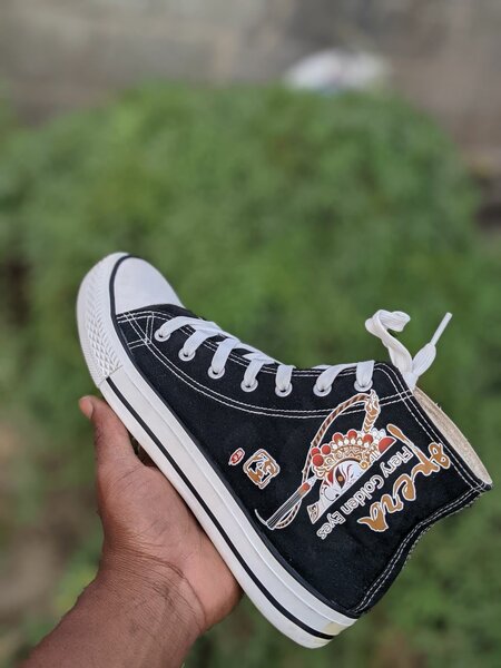 High cut Converse