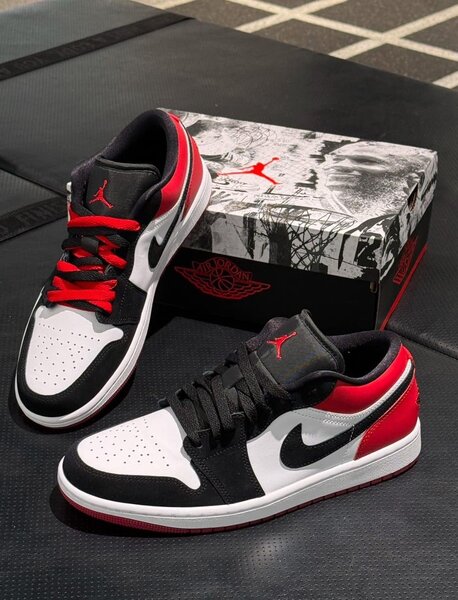 Basket Air Jordan Low Noir