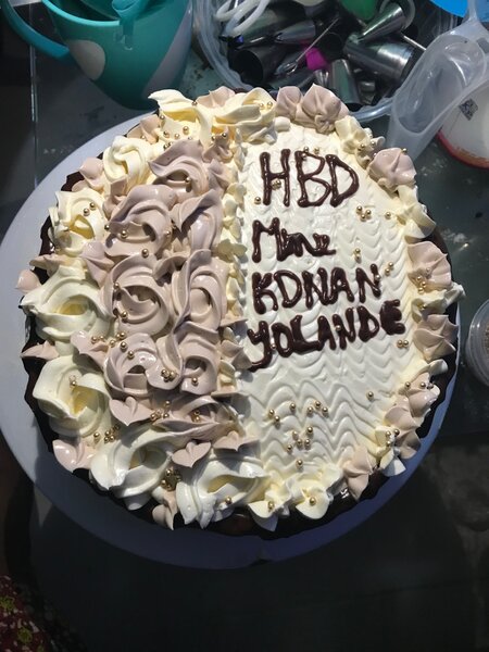 Gâteau d'anniversaire décoratif