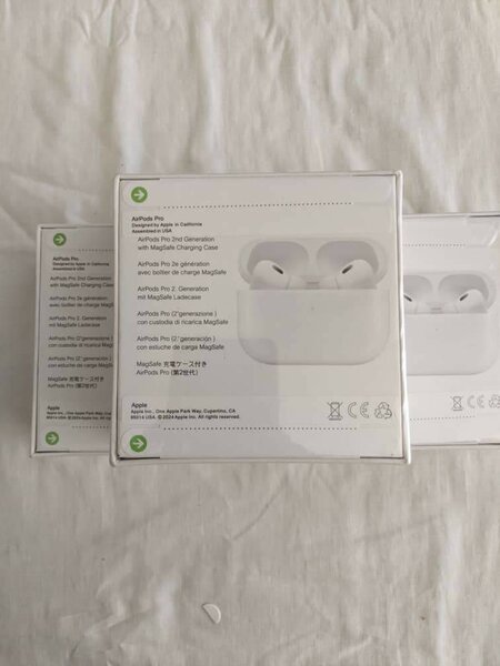 Original iPhone AirPods Pro 3