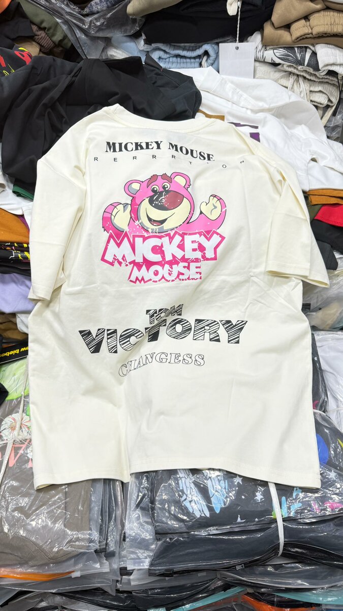 T-shirt Mickey Mouse pour homme