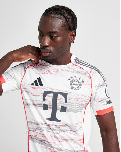 FC Bayern extérieur 25/26
