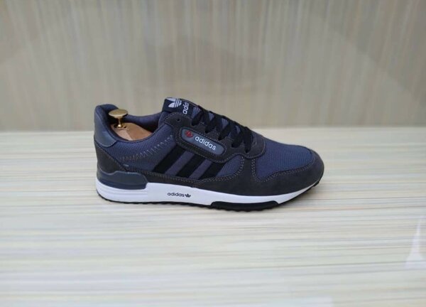 Chaussure Adidas Disponible