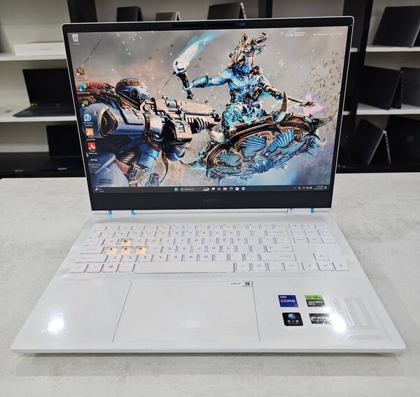 Ordinateur portable gaming Dell blanc