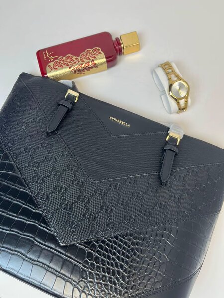 Chic Textured Handbag Set