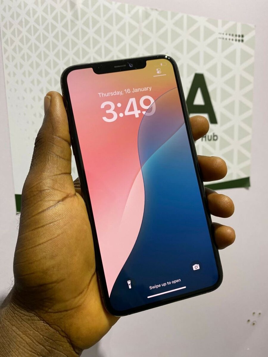 Pre Owned iPhone 11 pro max 256GB Temporal