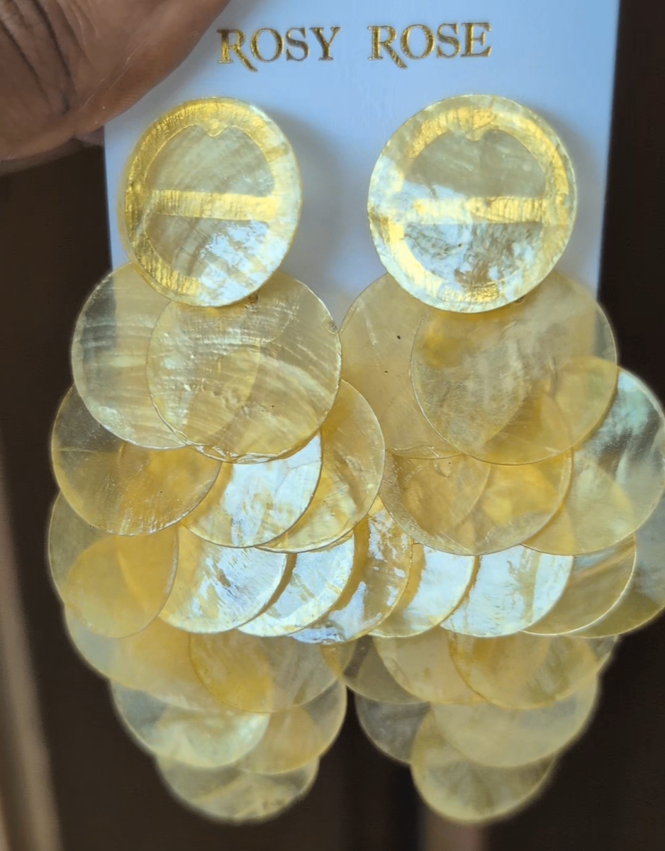 Boucles d'oreilles pétales colorées