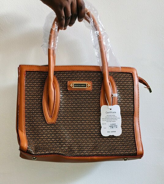 Sac à main en cuir élégant