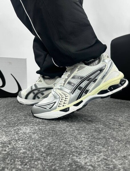 Chaussures de course légères