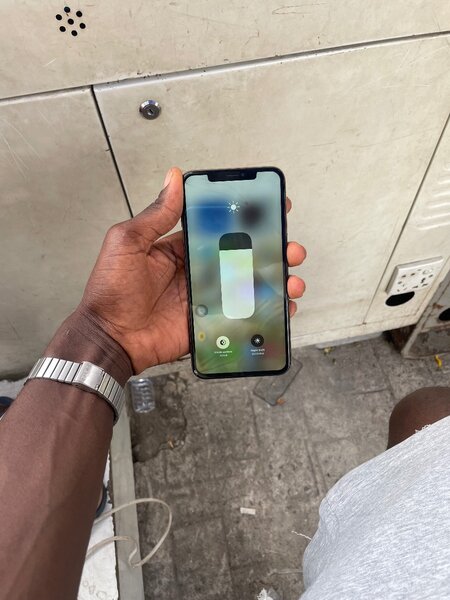 iPhone  xs max second main