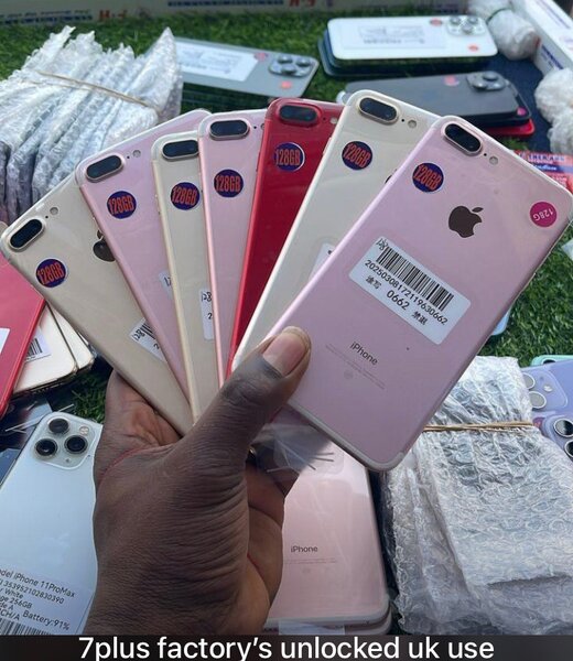 iPhone 7+ uk used