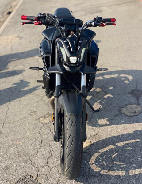 Yamaha MT-07 moto noir
