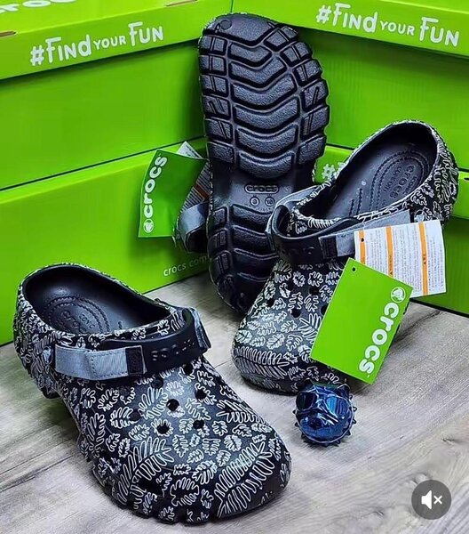 Sabots Crocs camouflage tendance