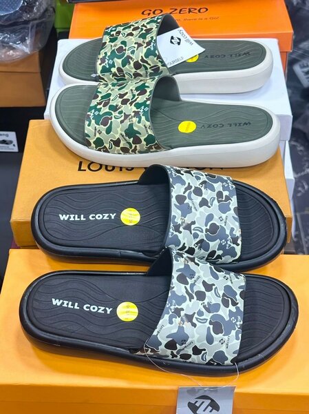 Claquettes confort homme